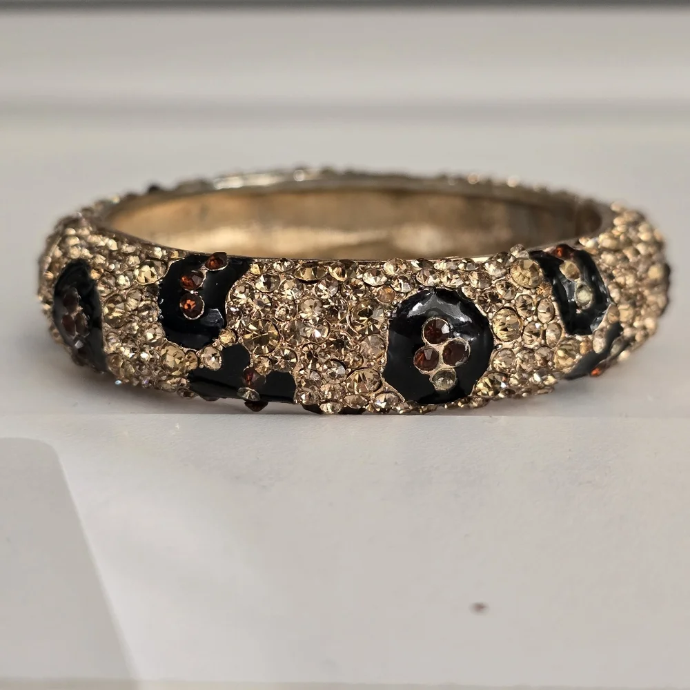 Vintage Rhinestone & Enamel Hinged Bangle Bracelet Gold Tone